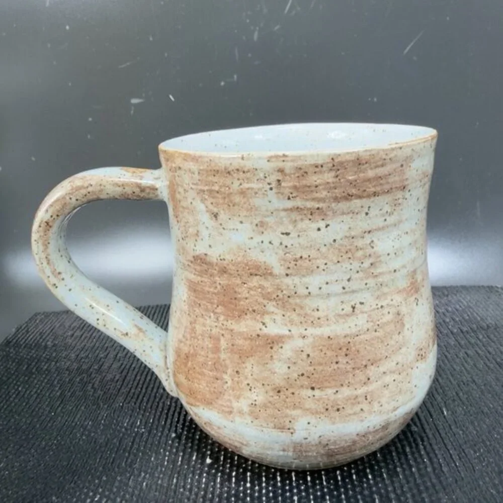 Vintage Hand Made USA Stoneware Pottery Coffee Mug Cup Artist Marked Speckled‎